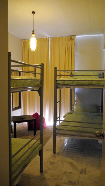 Klcc Dorm Hostel Kuala Lumpur Exterior foto
